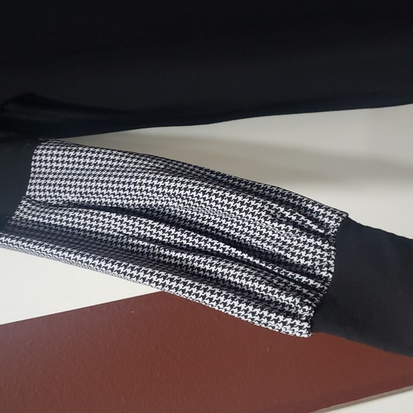 Dress - Picture 3 of 8